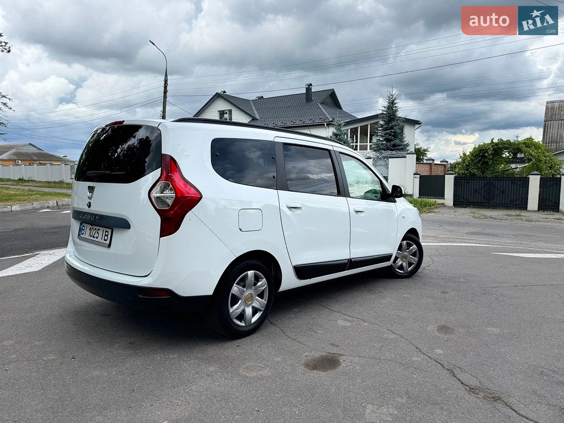 2015 Dacia Lodgy - мініатюра 16