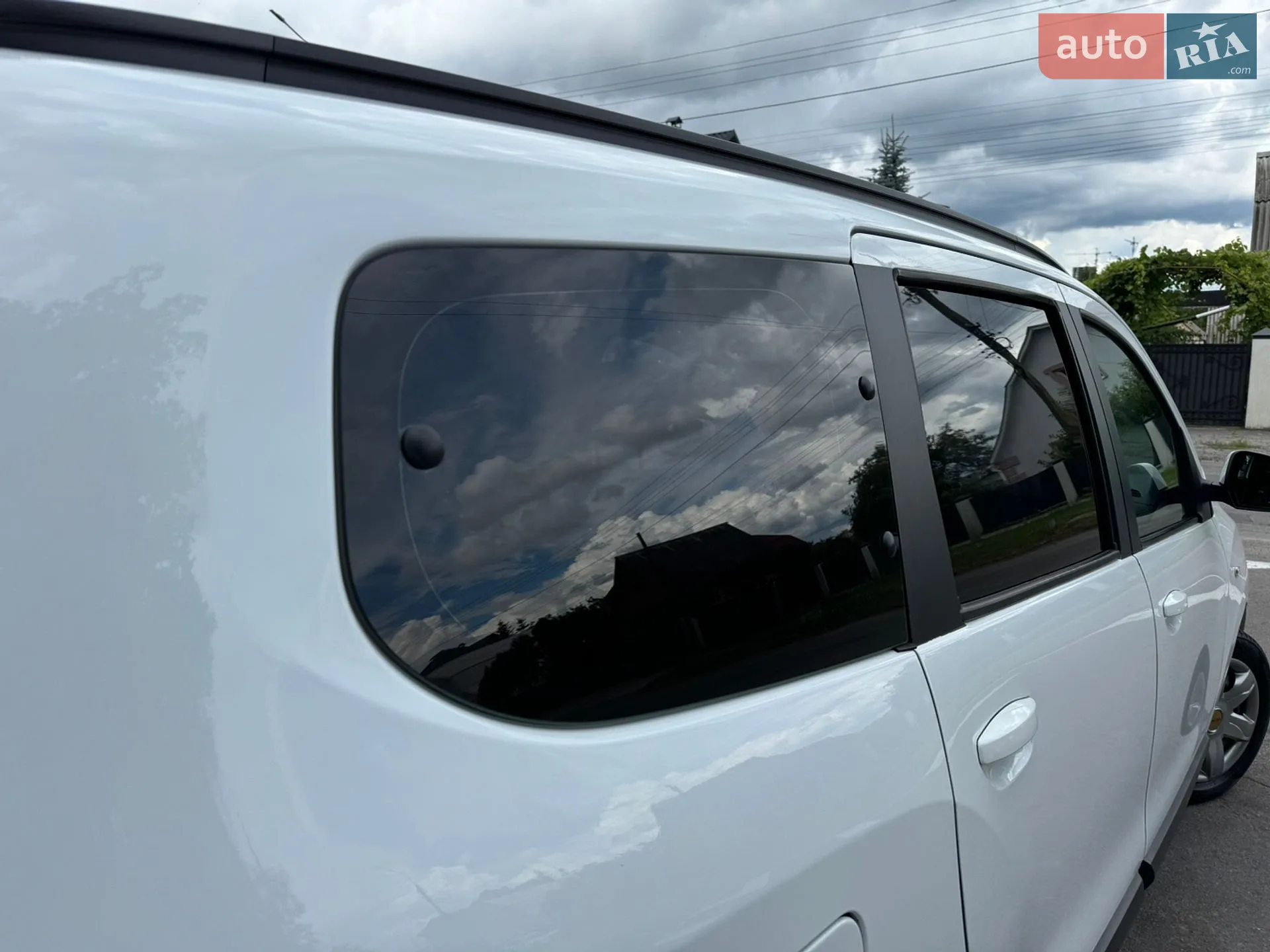 2015 Dacia Lodgy - мініатюра 18