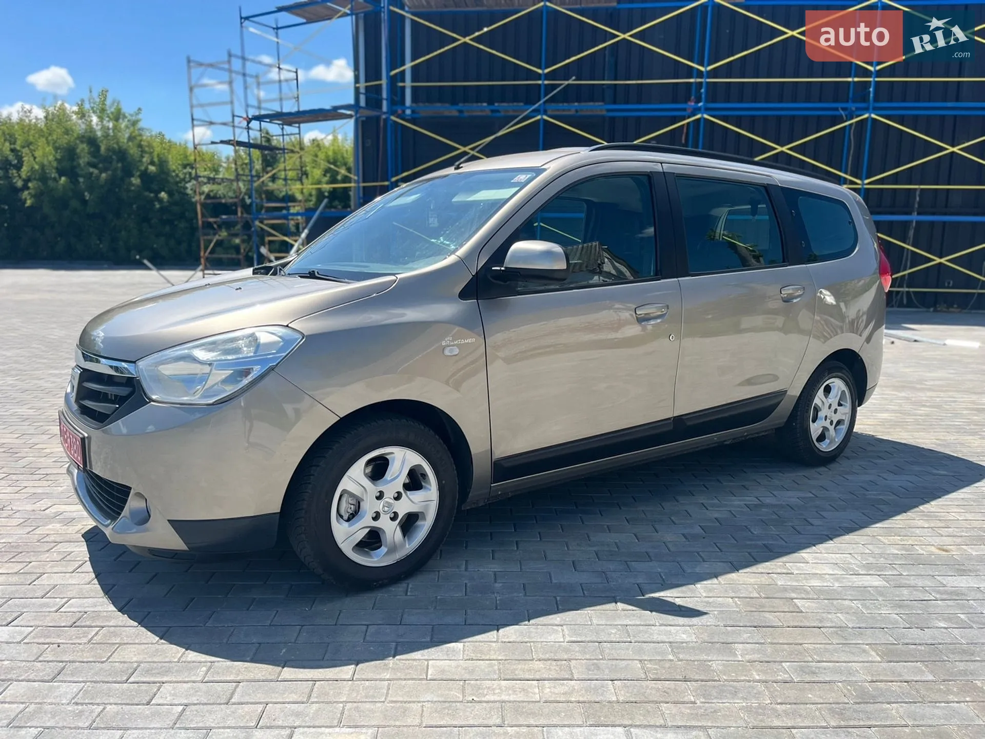 2013 Dacia Lodgy - мініатюра 3