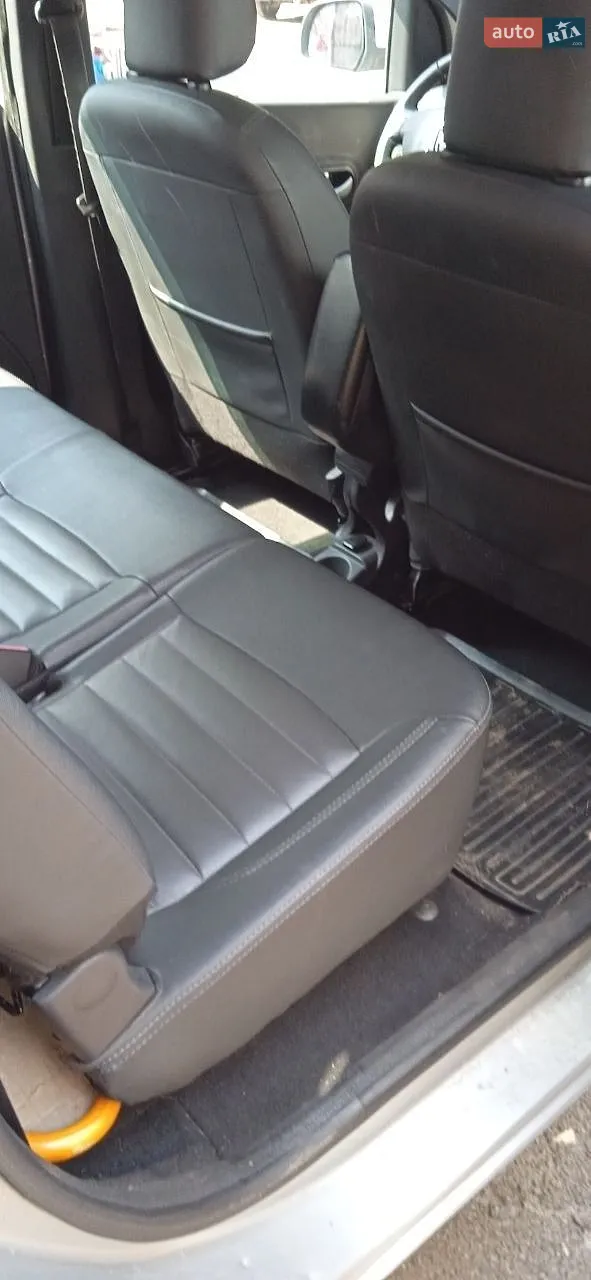 2014 Dacia Lodgy - мініатюра 11
