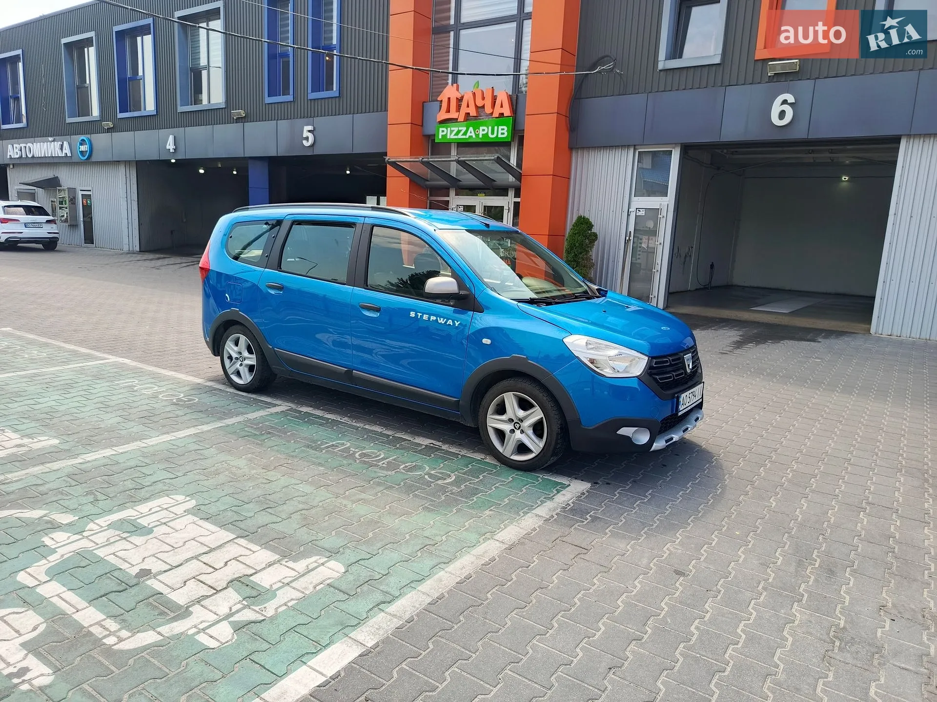 2018 Dacia Lodgy - мініатюра 8
