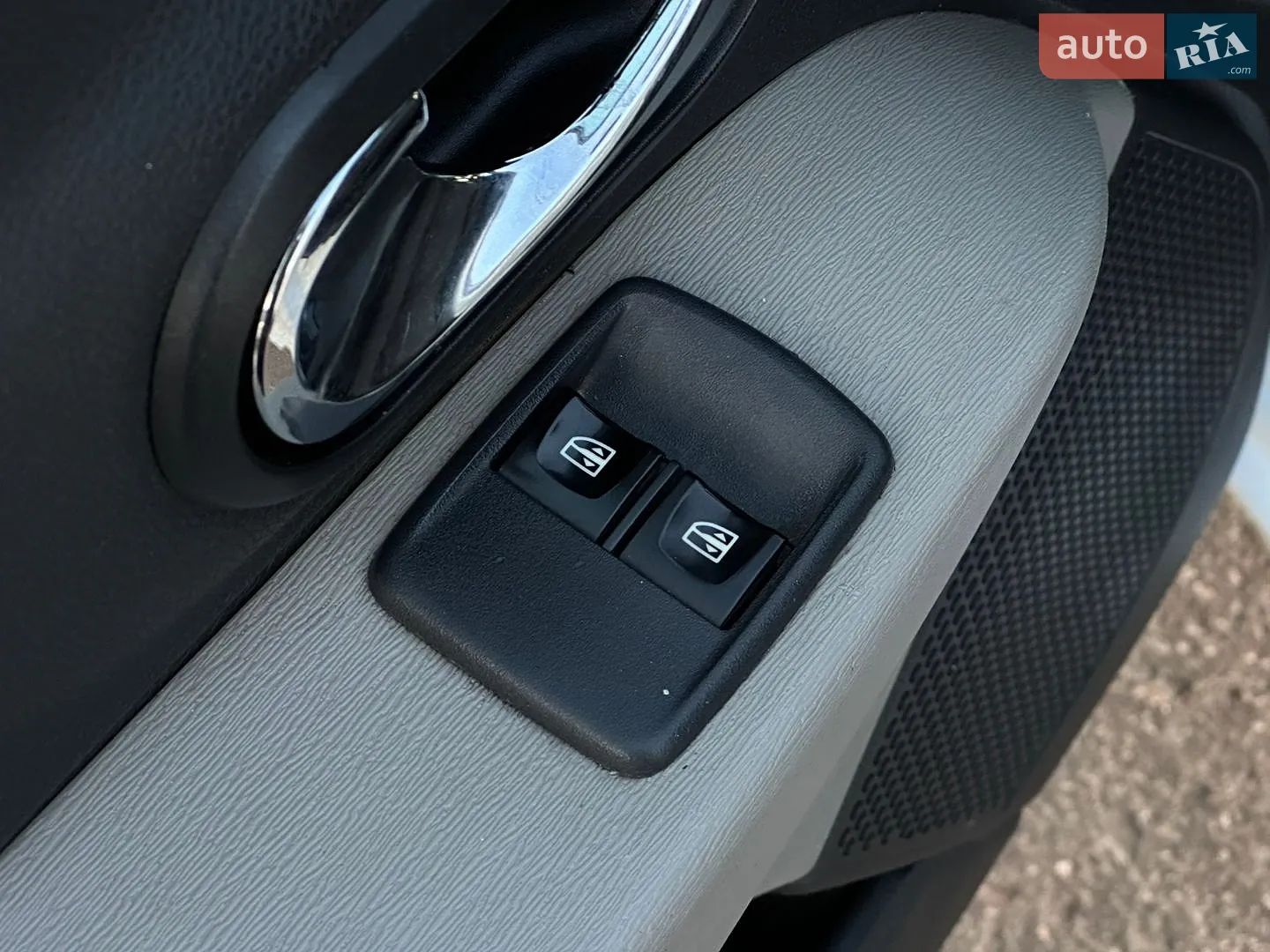 2015 Dacia Lodgy - мініатюра 25