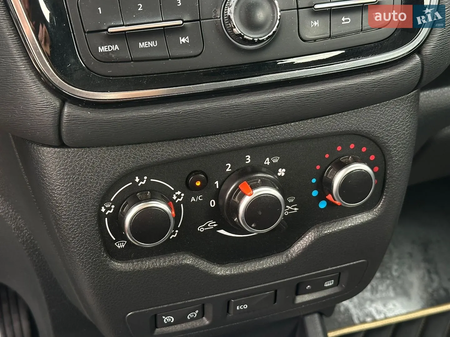 2018 Dacia Lodgy - мініатюра 30