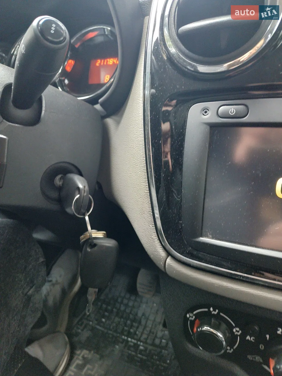 2013 Dacia Lodgy - мініатюра 8