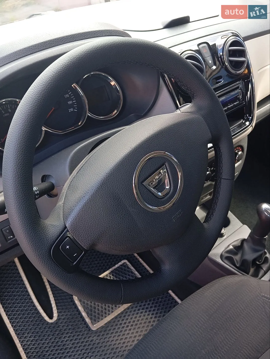 2012 Dacia Lodgy - мініатюра 33