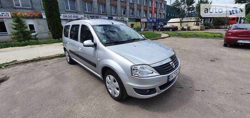 Универсал Dacia Logan MCV 2012 в Ровно