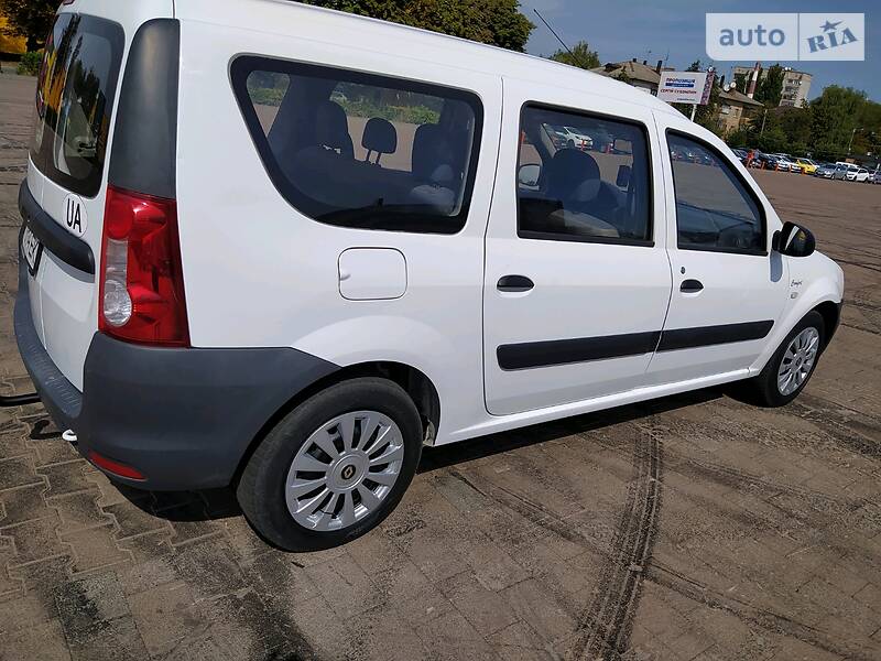 Універсал Dacia Logan MCV 2011 в Житомирі