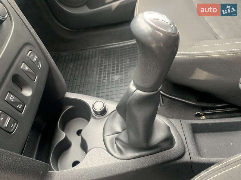 Универсал Dacia Logan MCV 2013 в Киеве
