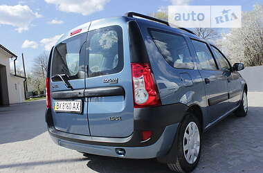 Минивэн Dacia Logan MCV 2008 в 