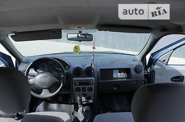 Минивэн Dacia Logan MCV 2008 в 