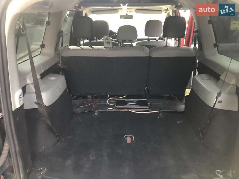 Универсал Dacia Logan MCV 2007 в Киеве