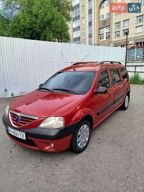 Универсал Dacia Logan MCV 2008 в Киеве