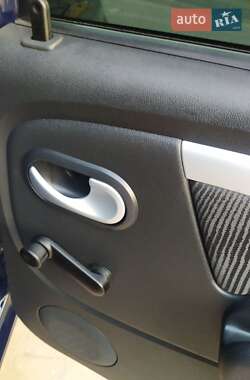 Универсал Dacia Logan MCV 2009 в 
