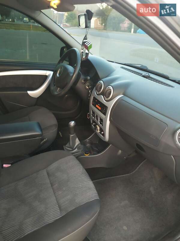 Универсал Dacia Logan MCV 2009 в Сумах