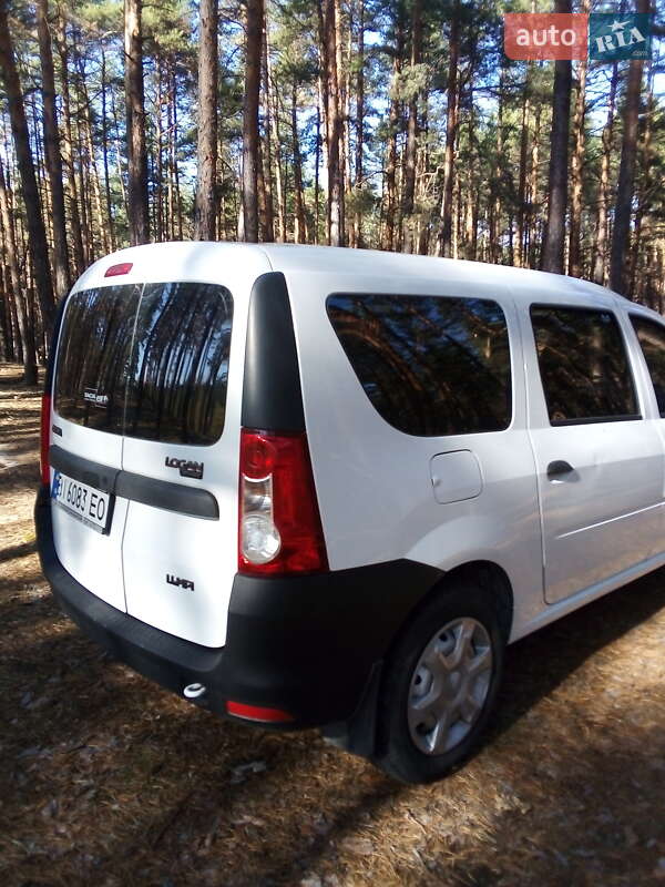 Универсал Dacia Logan MCV 2009 в 