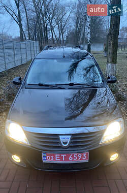 Универсал Dacia Logan MCV 2010 в Хороле