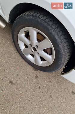 Универсал Dacia Logan MCV 2008 в 