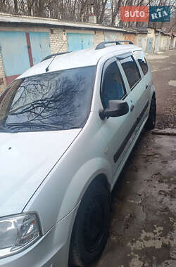 Универсал Dacia Logan MCV 2009 в Львове