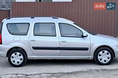 Универсал Dacia Logan MCV 2010 в 