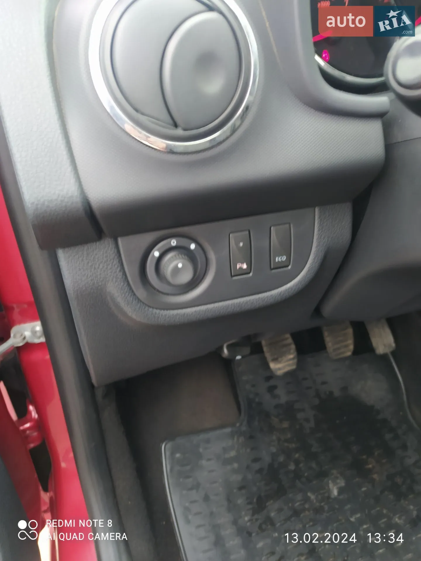2013 Dacia Logan - мініатюра 8