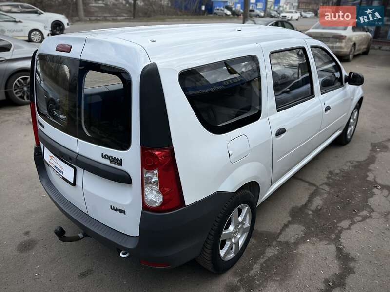 Универсал Dacia Logan MCV 2009 в Сумах