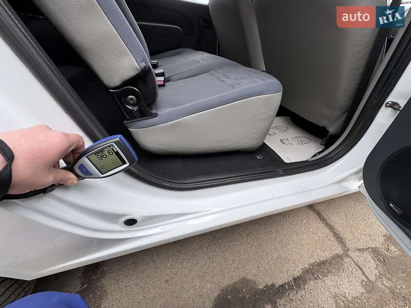 Универсал Dacia Logan MCV 2009 в Сумах