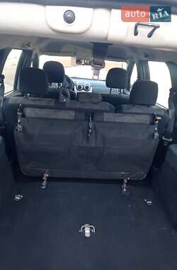 Универсал Dacia Logan MCV 2009 в 
