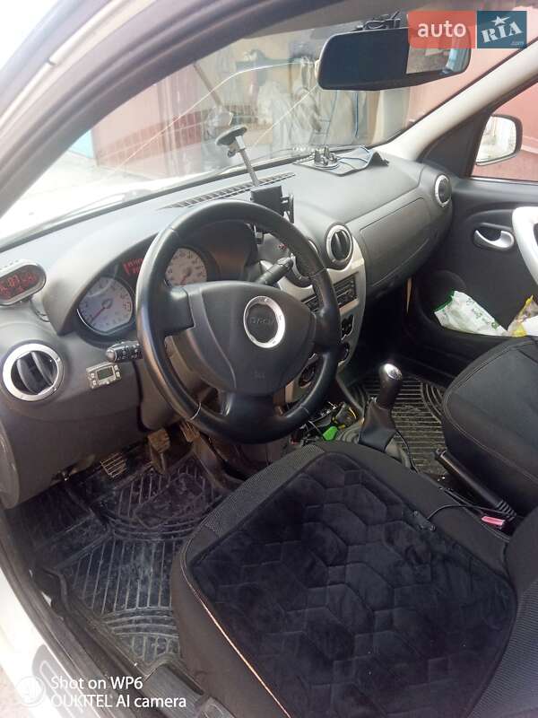Універсал Dacia Logan MCV 2009 в Вишгороді