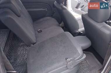Універсал Dacia Logan MCV 2010 в 