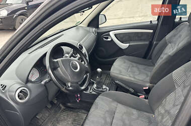 Универсал Dacia Logan MCV 2009 в 