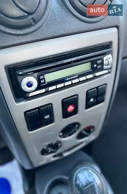 Универсал Dacia Logan MCV 2010 в 