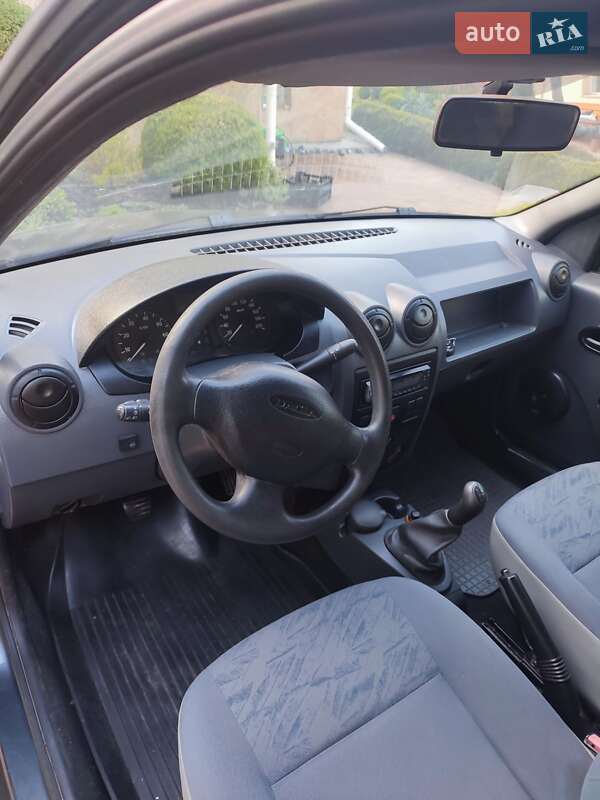 Универсал Dacia Logan MCV 2008 в Лесниках