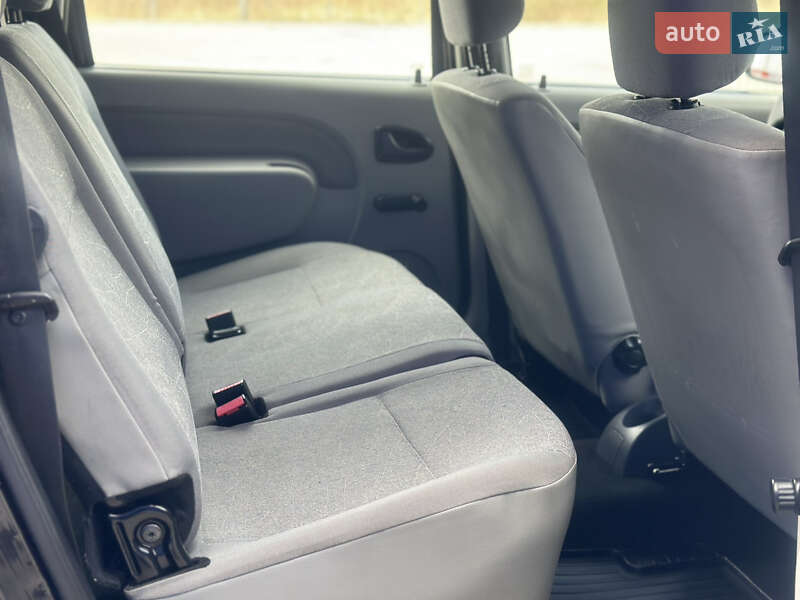 Универсал Dacia Logan MCV 2009 в Дубно