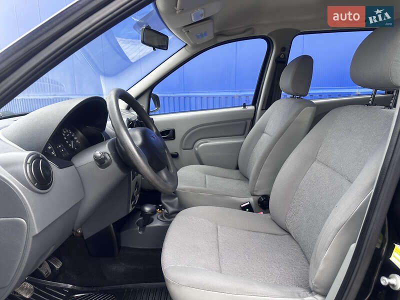 Универсал Dacia Logan MCV 2009 в Дубно