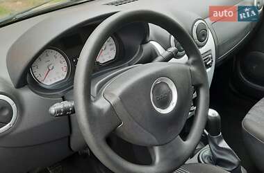Универсал Dacia Logan MCV 2009 в 