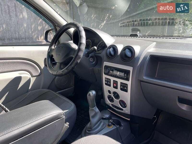 Універсал Dacia Logan MCV 2007 в Києві