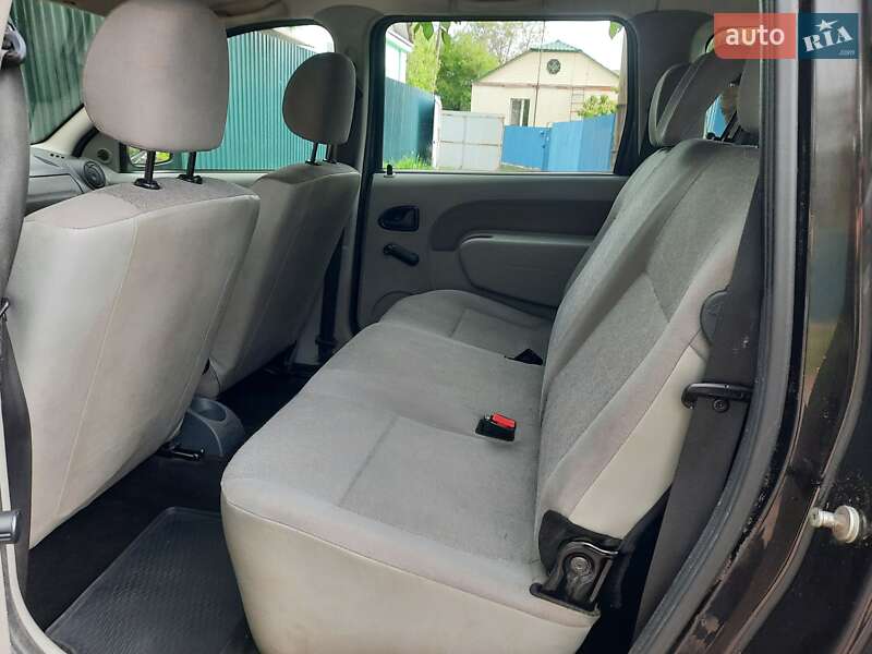 Универсал Dacia Logan MCV 2010 в Полтаве