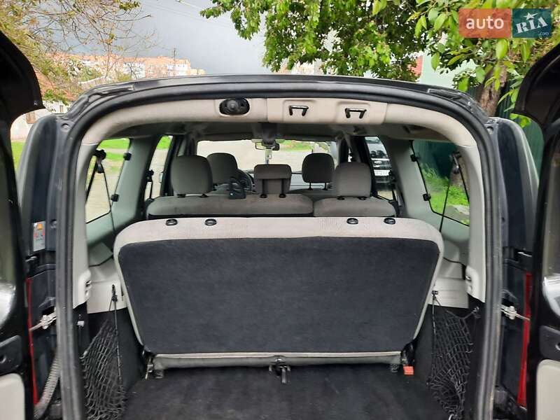 Универсал Dacia Logan MCV 2010 в Полтаве
