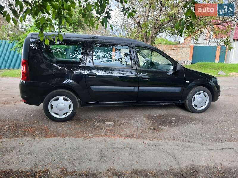 Универсал Dacia Logan MCV 2010 в Полтаве