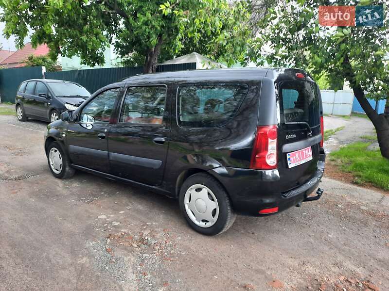 Универсал Dacia Logan MCV 2010 в Полтаве