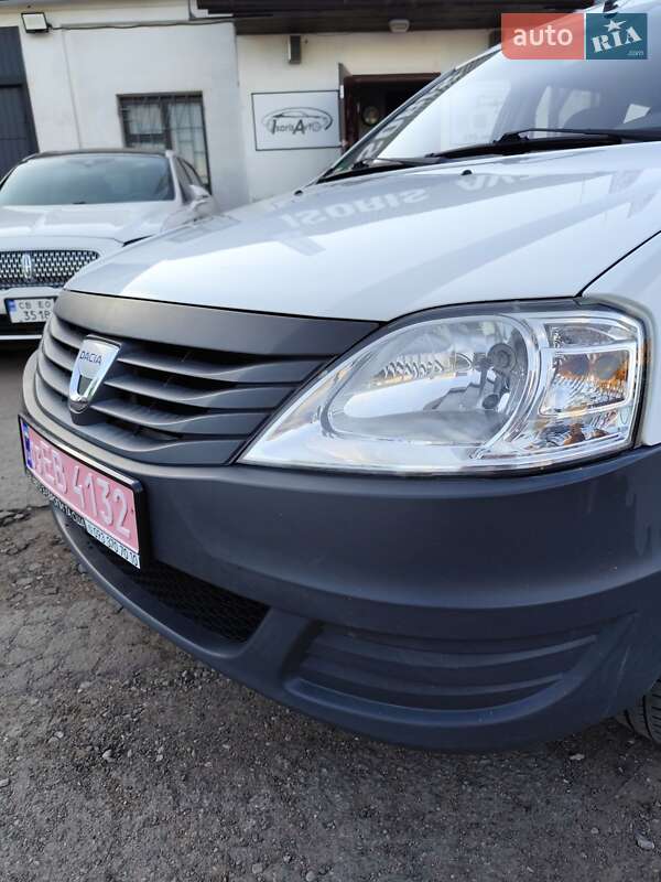 Универсал Dacia Logan MCV 2011 в Чернигове