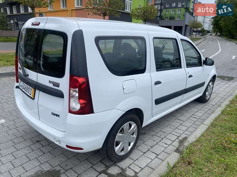 Універсал Dacia Logan MCV 2009 в Івано-Франківську