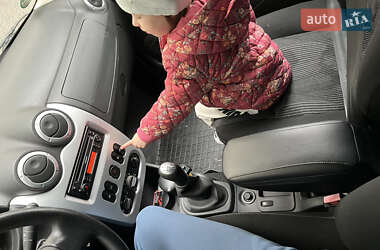 Универсал Dacia Logan MCV 2010 в 