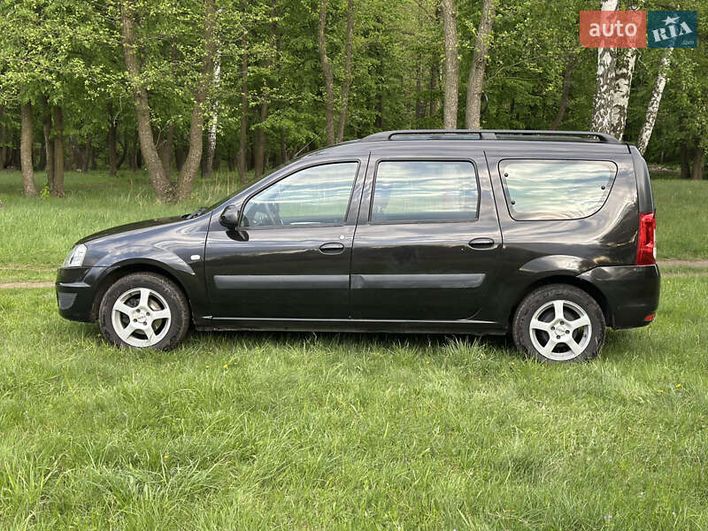 Універсал Dacia Logan MCV 2010 в Сумах