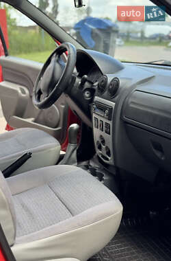 Универсал Dacia Logan MCV 2008 в 