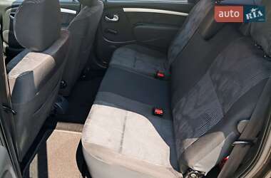 Универсал Dacia Logan MCV 2011 в 