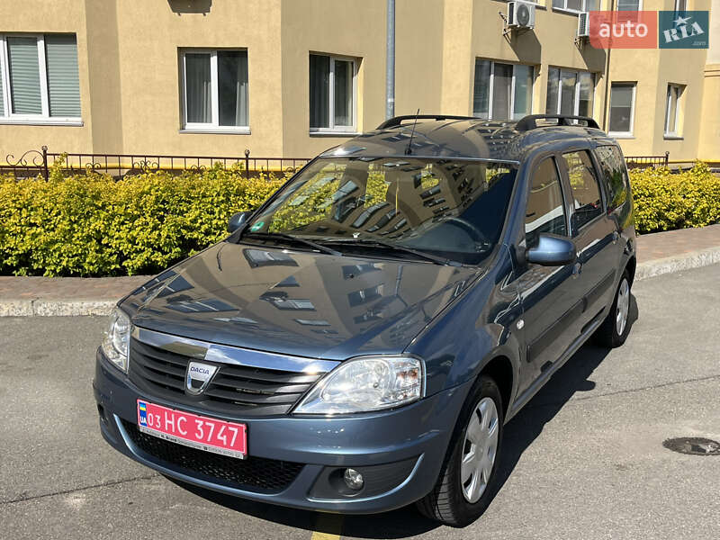 Универсал Dacia Logan MCV 2009 в Киеве