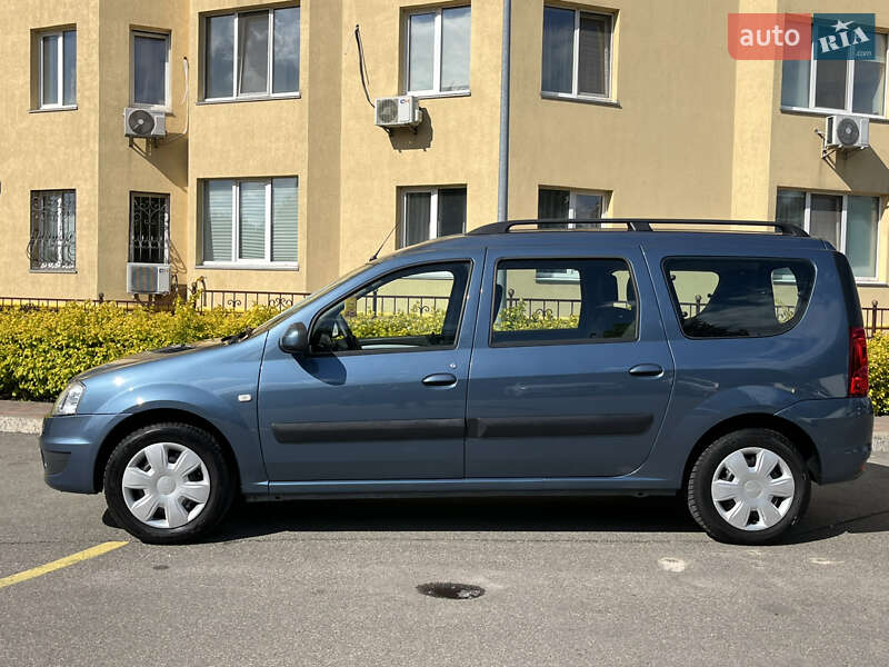 Универсал Dacia Logan MCV 2009 в Киеве