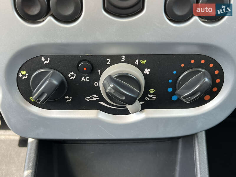 Универсал Dacia Logan MCV 2009 в Киеве