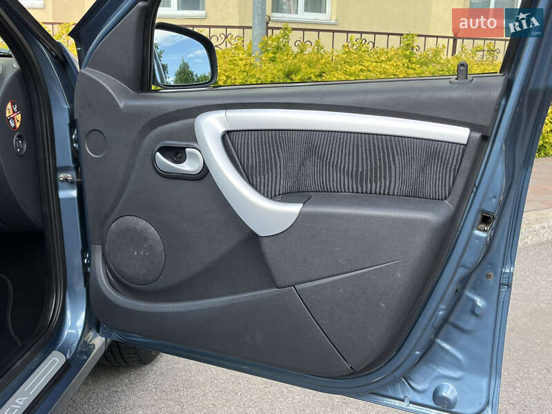 Универсал Dacia Logan MCV 2009 в Киеве
